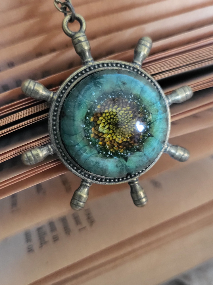 Helm Resin Pendant - Image 3