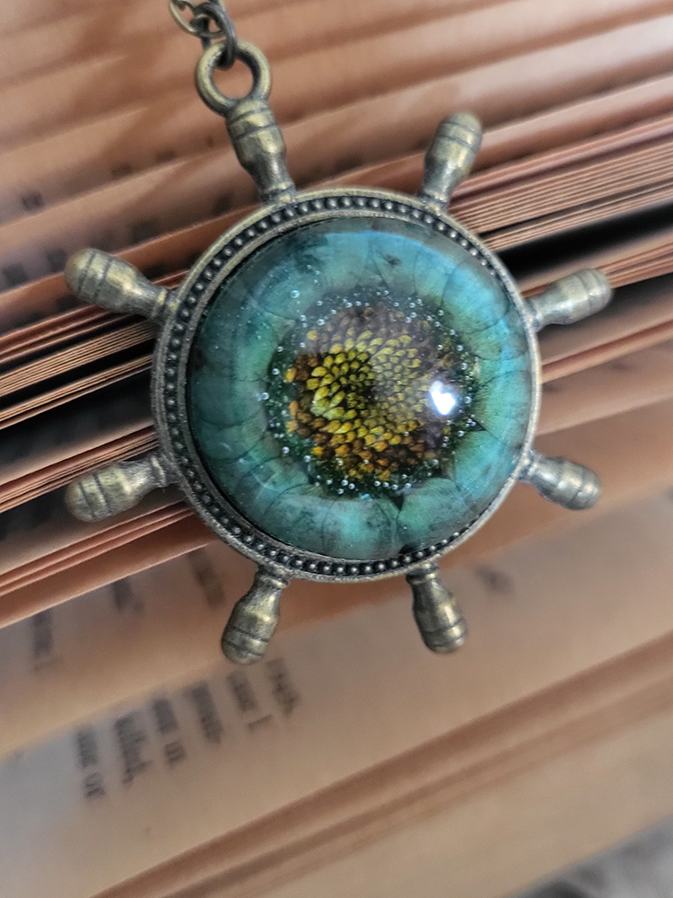 Helm Resin Pendant - Image 5