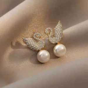 Swan Pearl Stud Earrings – Elegant Crystal & Pearl Designer Jewellery