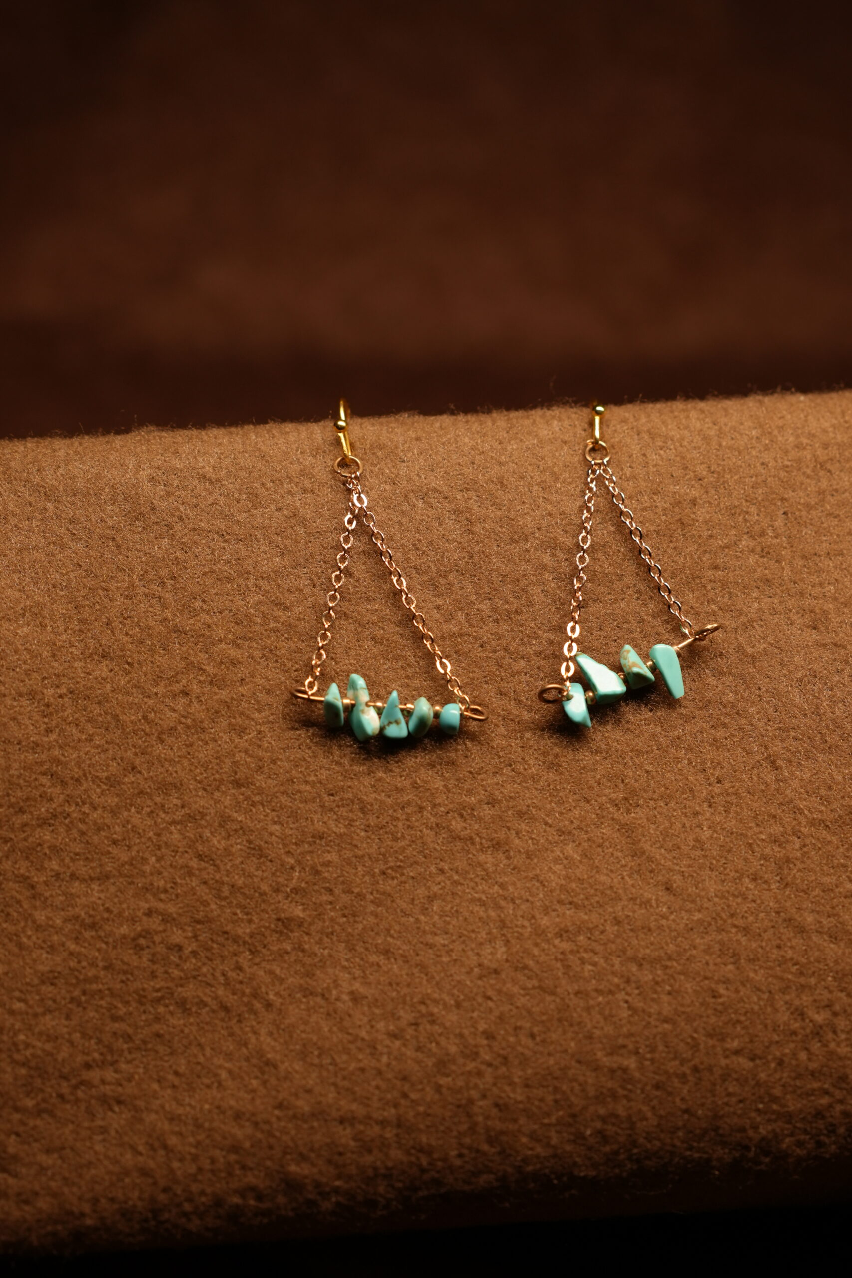 Turquoise Chip Stone Gold Chain Drop Earrings - Image 5