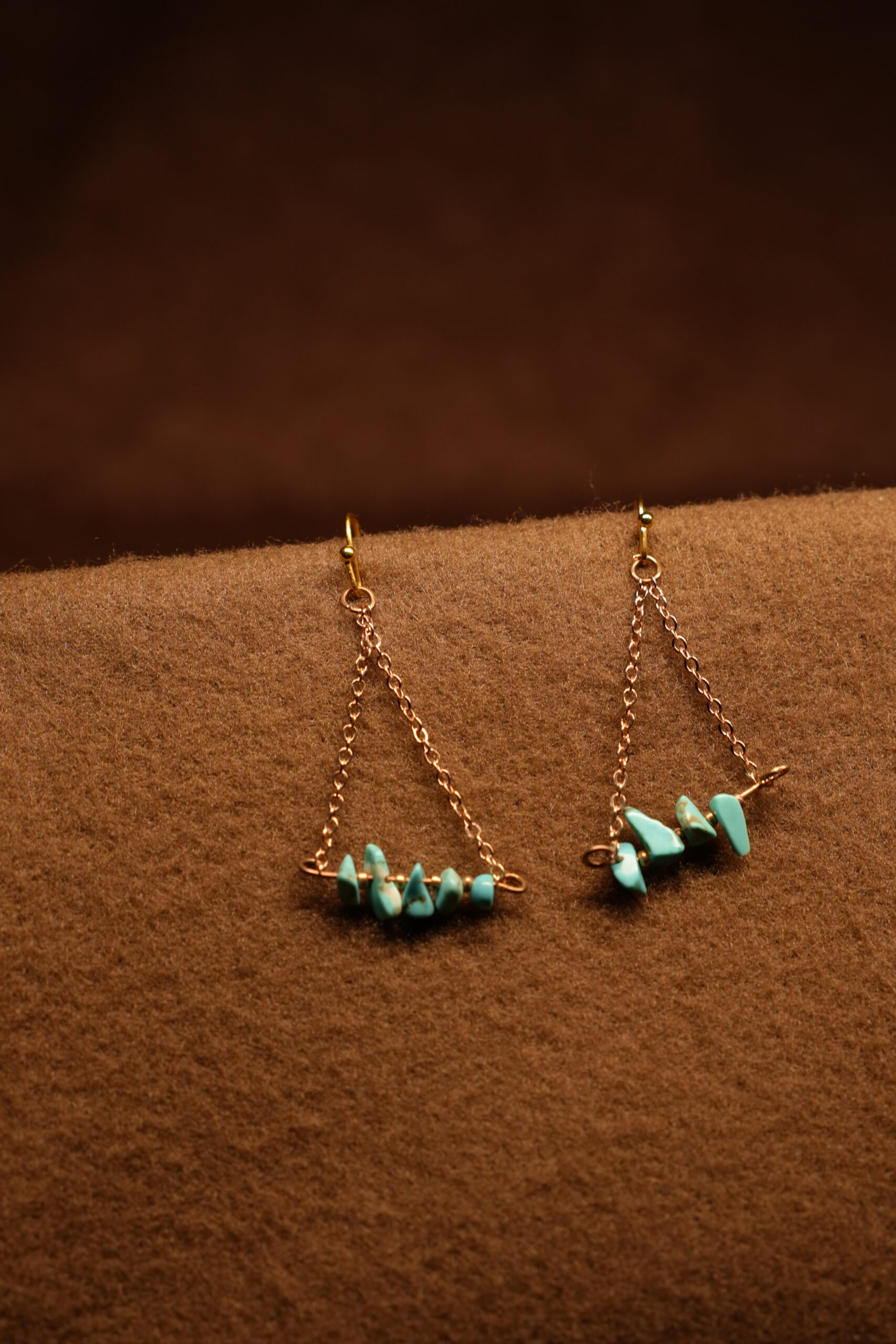 Turquoise Chip Stone Gold Chain Drop Earrings - Image 3