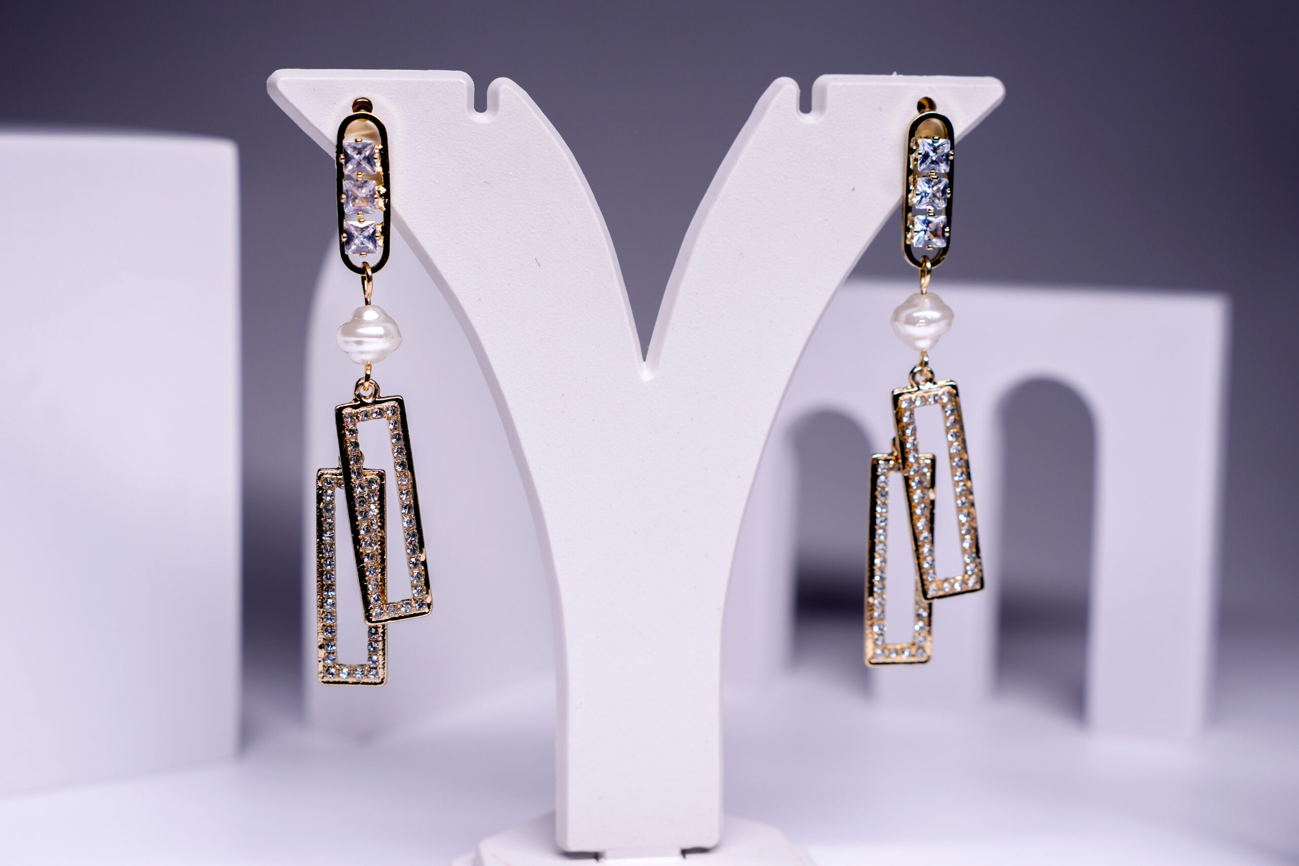 Crystal Pearl Geometric Drop Earrings - Image 4