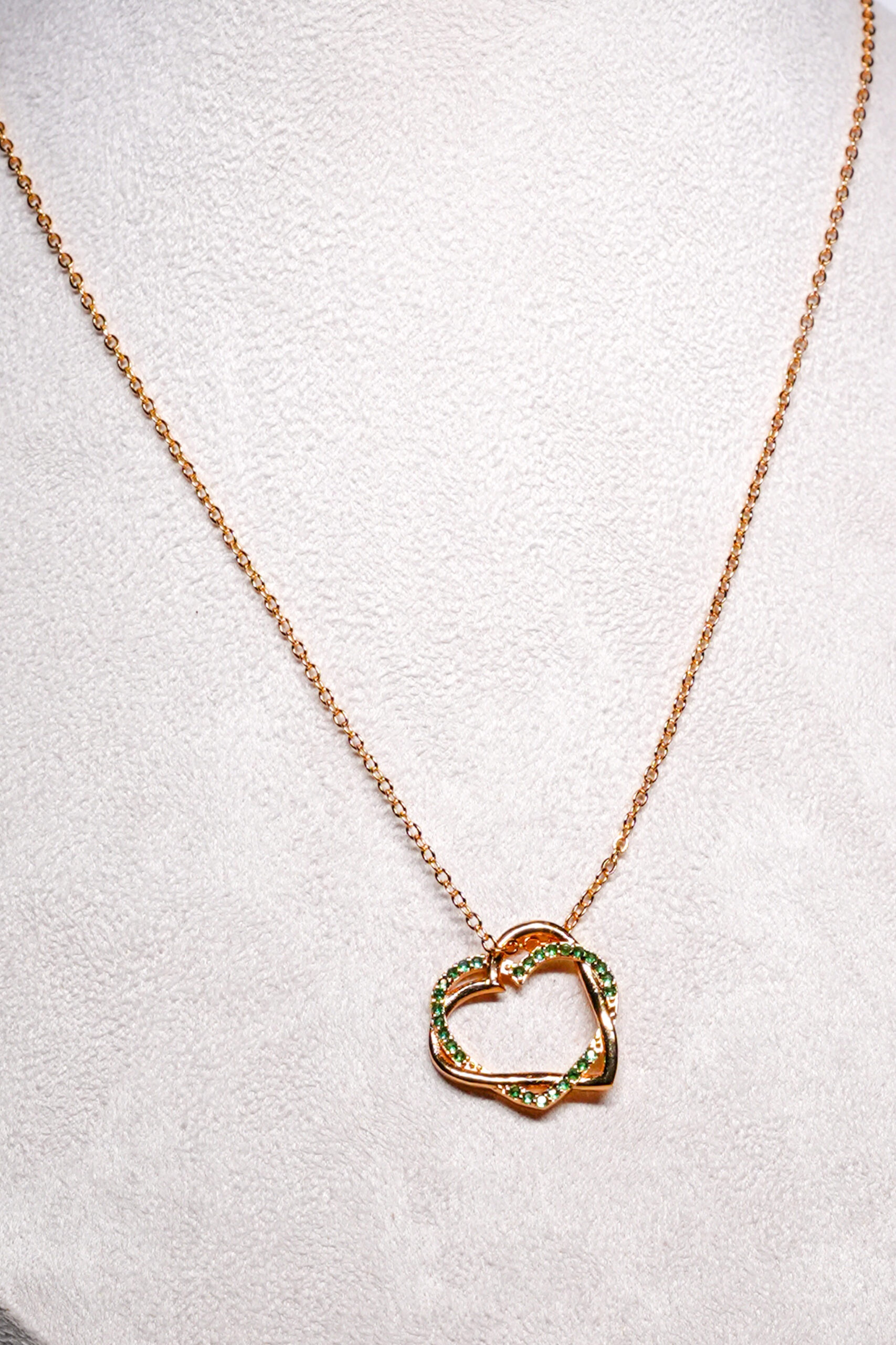 Anti-Tarnish Green Interlocking Heart Pendant Necklace - Image 5